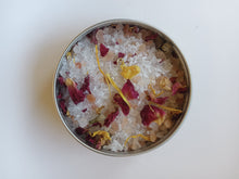 ENGLISH ROSE BATH SALTS wedding favour tins (2 oz)